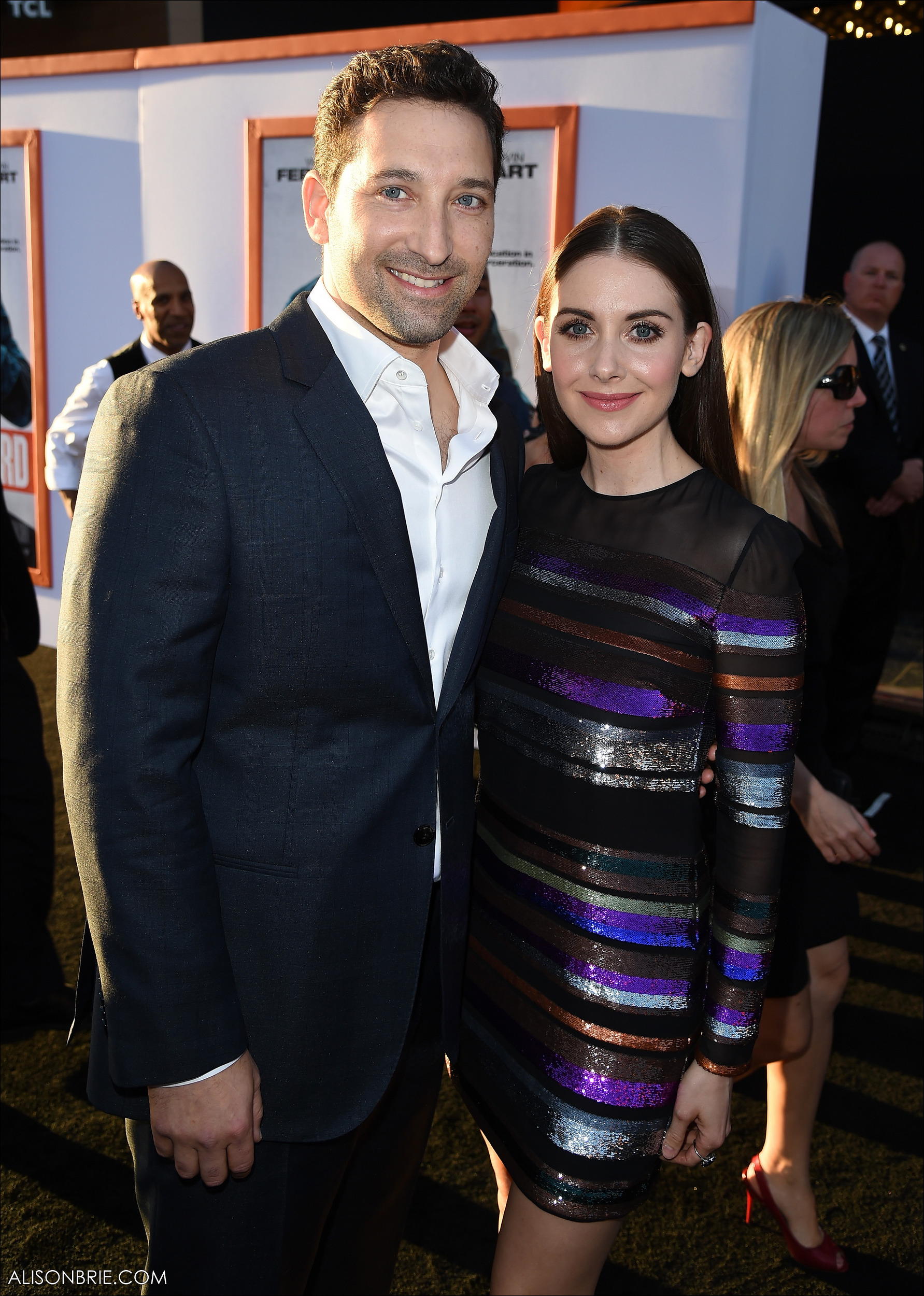 HQ_111.jpg HQ_111.jpg