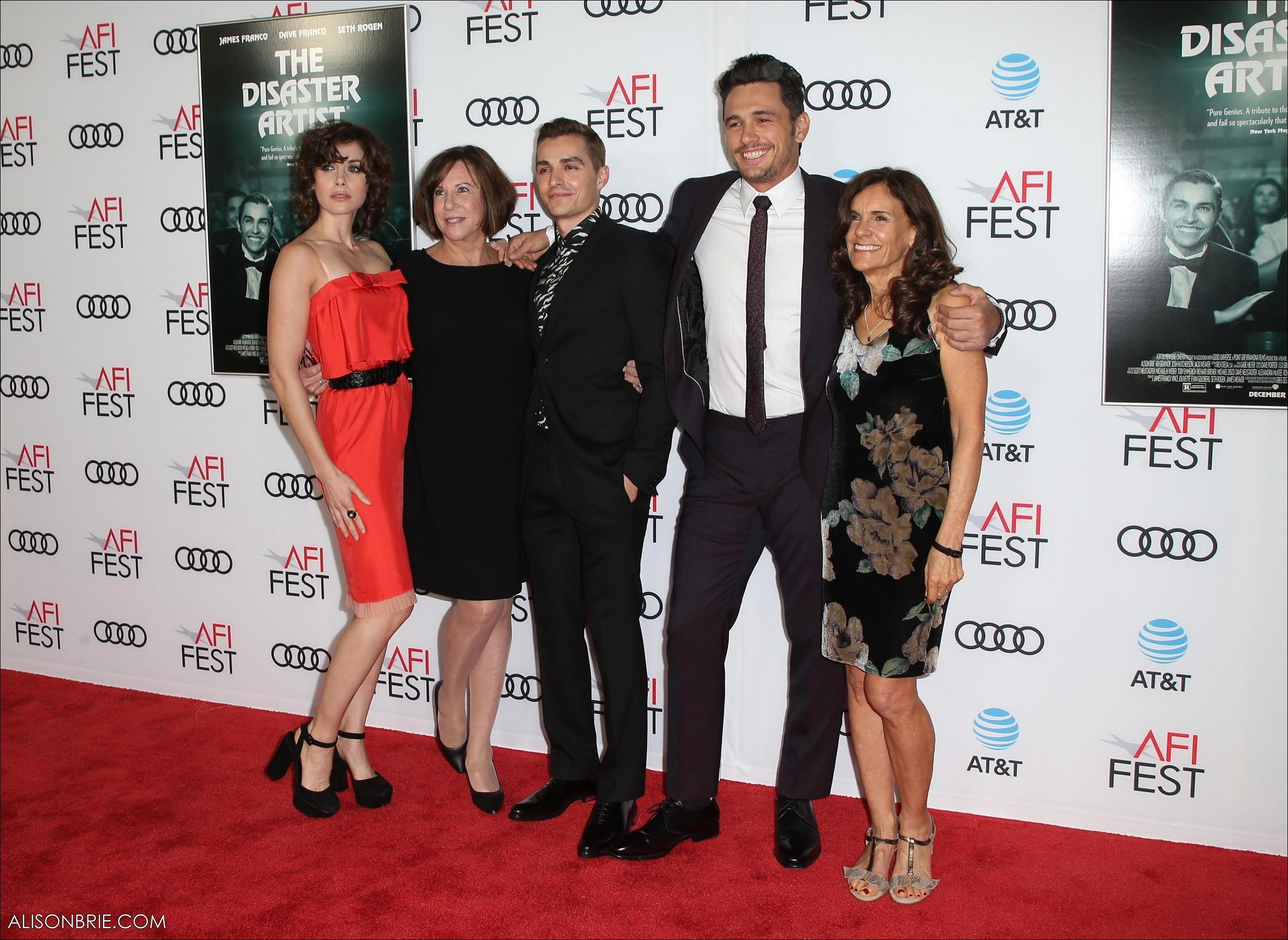 HQ_141.jpg HQ_141.jpg