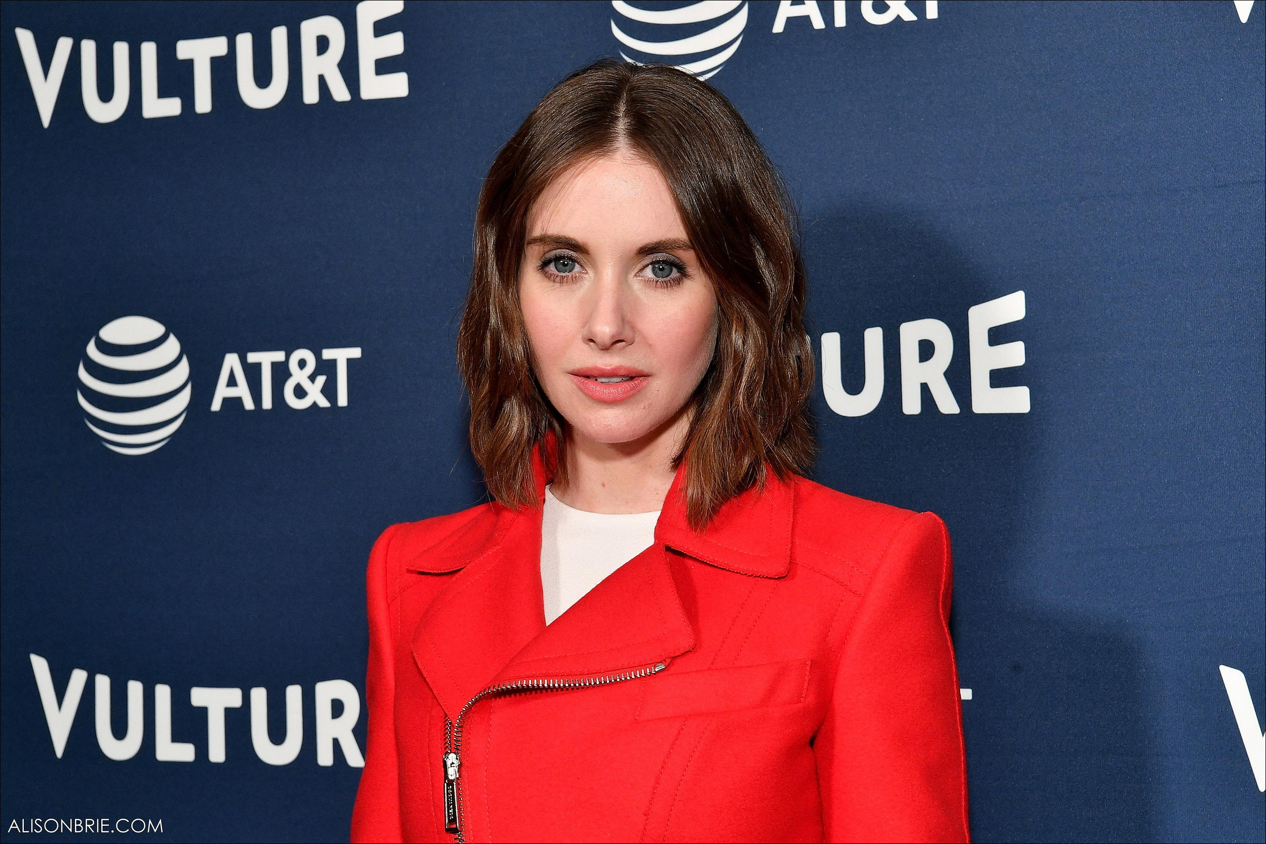 HQ_012.jpg HQ_012.jpg