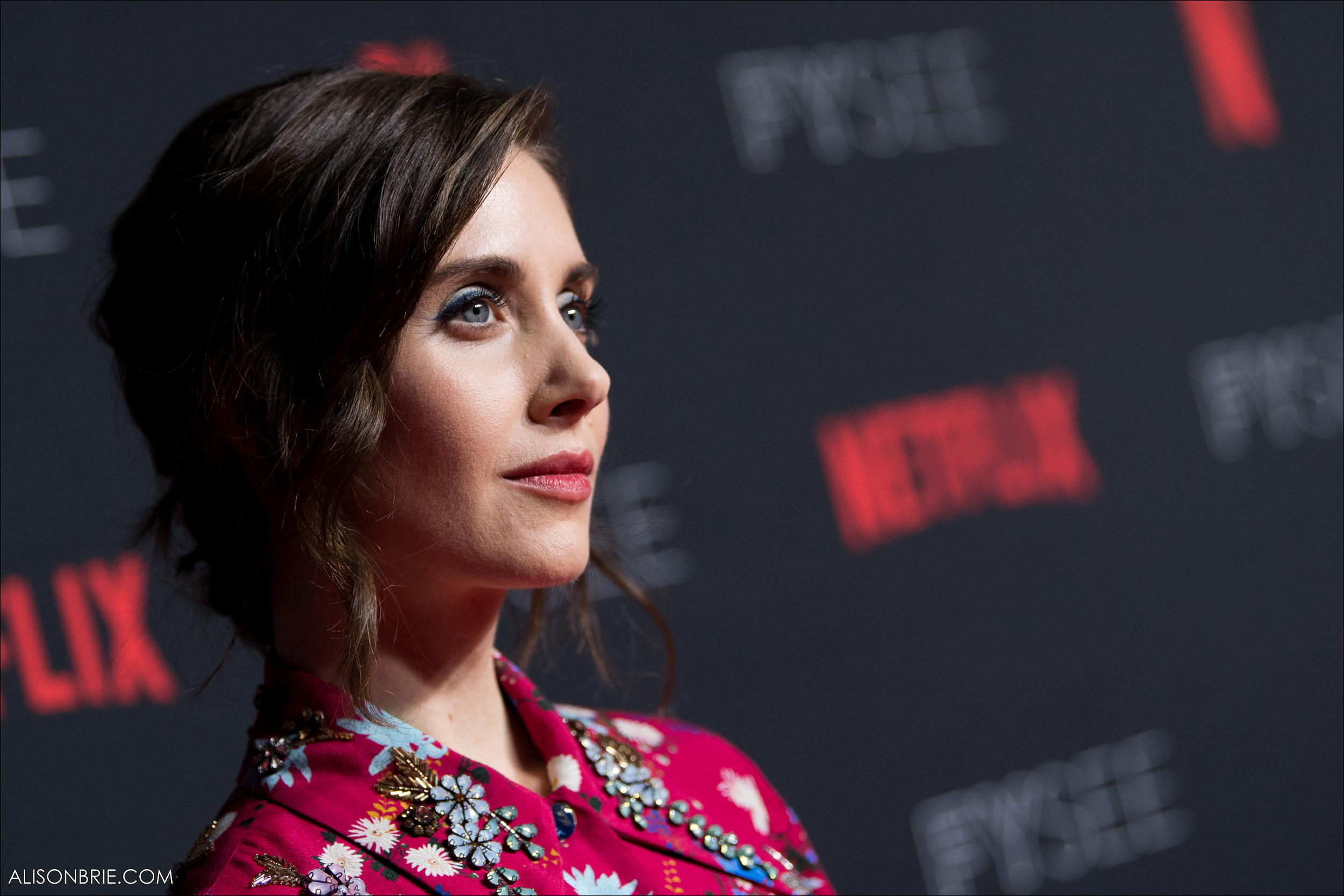 HQ_001.jpg HQ_001.jpg