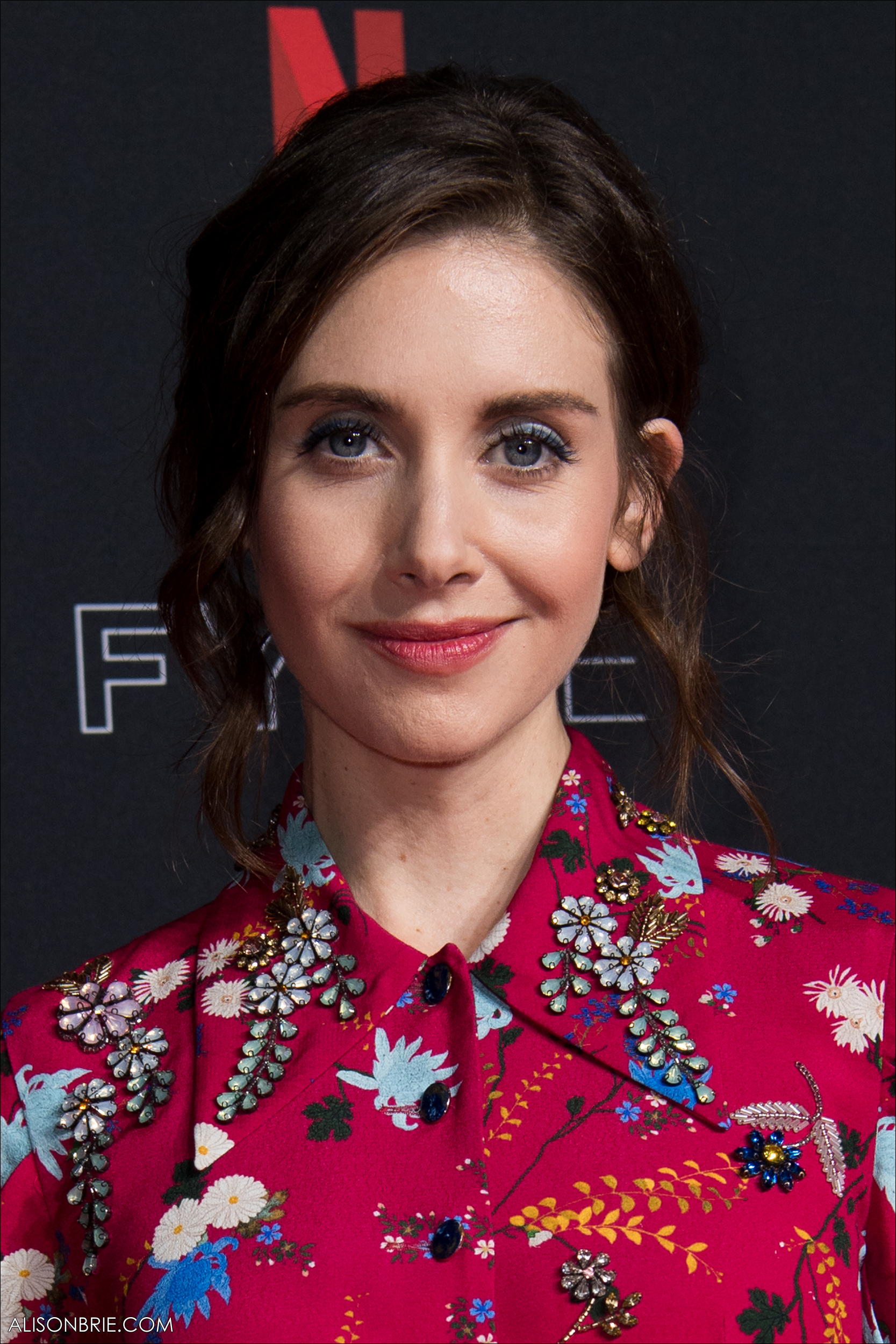 HQ_002.jpg HQ_002.jpg
