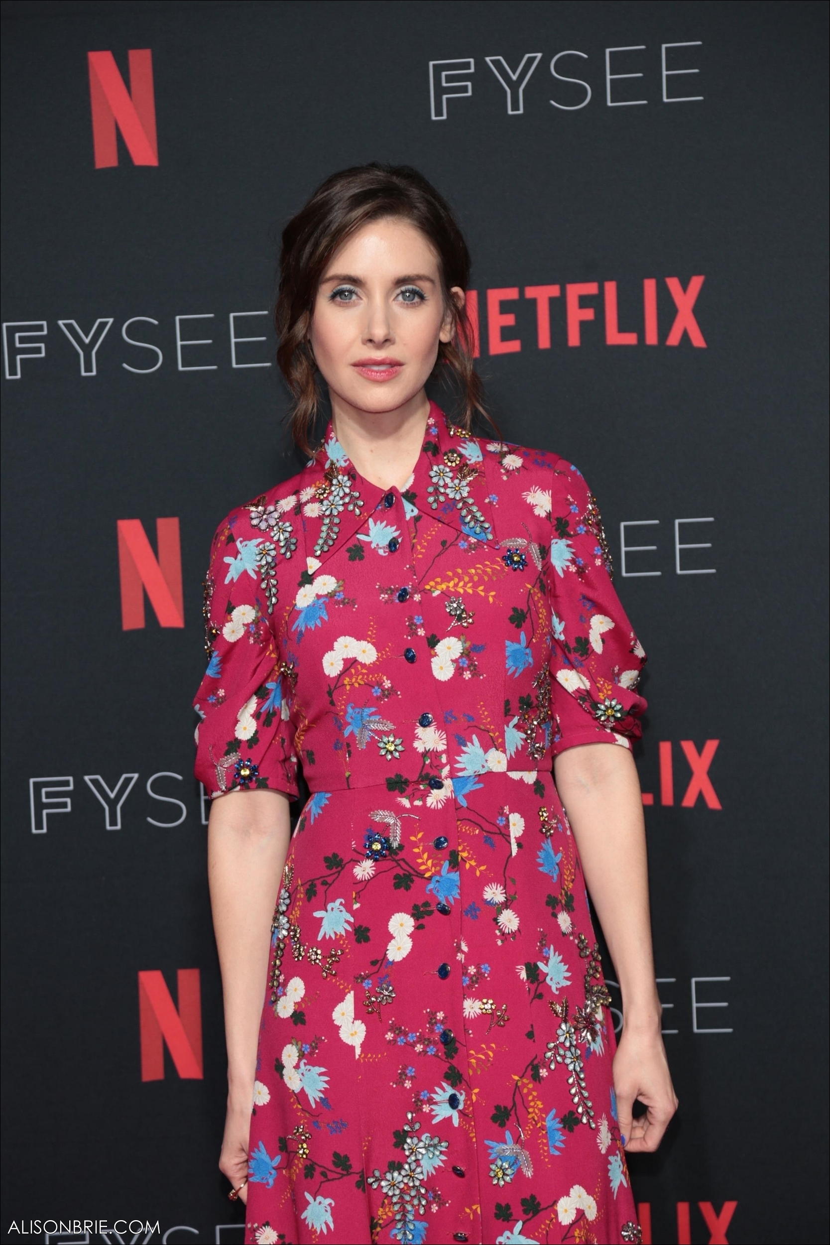 HQ_074.jpg HQ_074.jpg