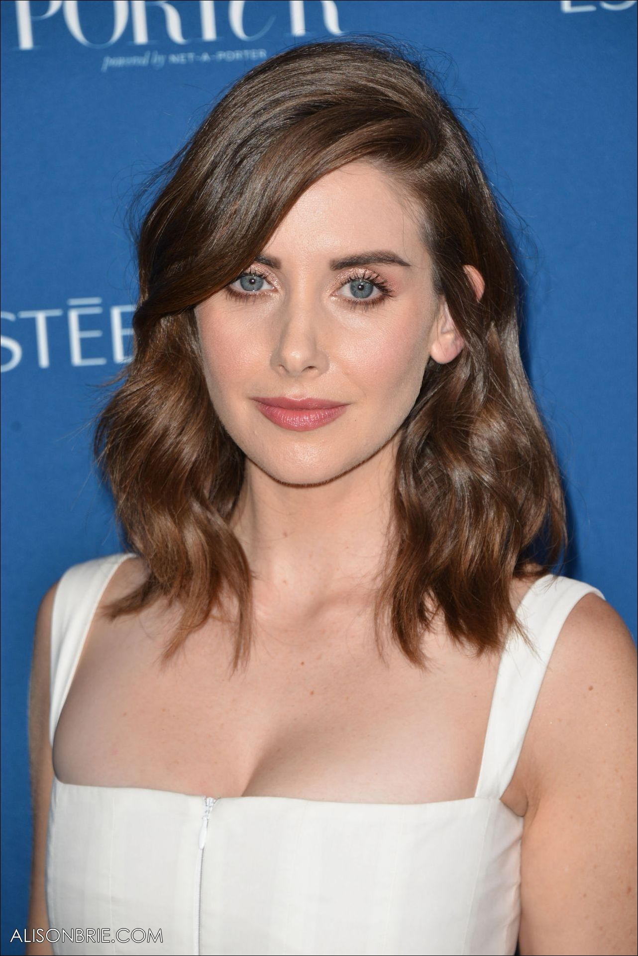 HQ_009.jpg HQ_009.jpg