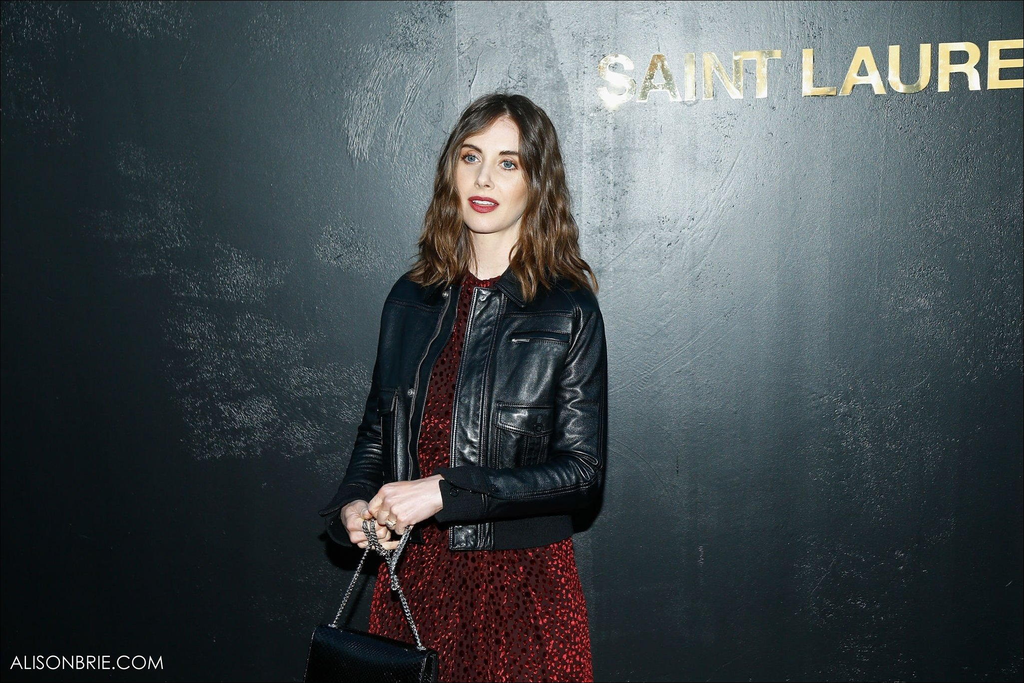 HQ_015.jpg HQ_015.jpg
