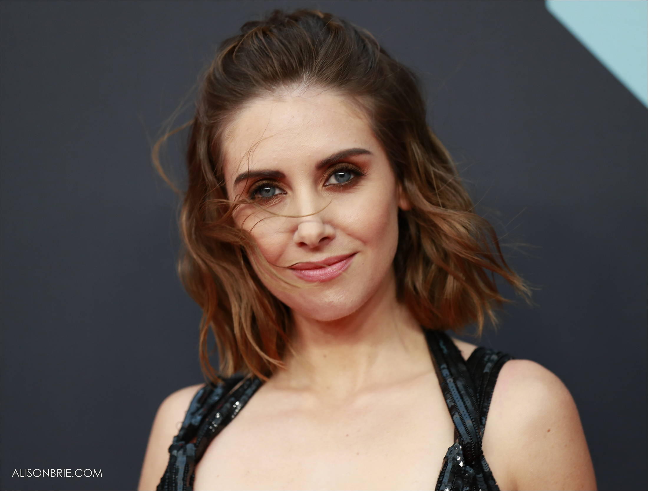 HQ_015.jpg HQ_015.jpg